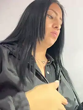 Sara luna  online show from 03-19-25, 04:13