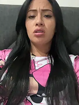 Snapshot of Sara_luna_ chatting on 06-28-26, 03:01 Sara luna online show from 06-28-26, 03:01