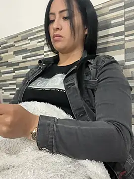 Snapshot of Sara_luna_ chatting on 07-12-26, 05:15 Sara luna online show from 07-12-26, 05:15