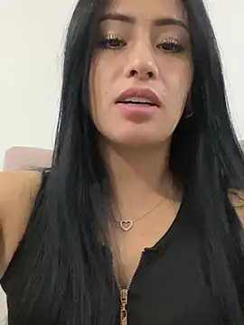 Snapshot of Sara_luna_ chatting on 07-18-26, 11:41 Sara luna online show from 07-18-26, 11:41