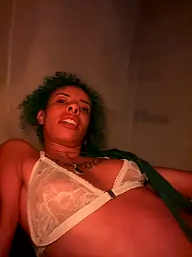 Snapshot of sammoura01 chatting on 11-27-25, 01:40 sammoura01 online show from 11-27-25, 01:40