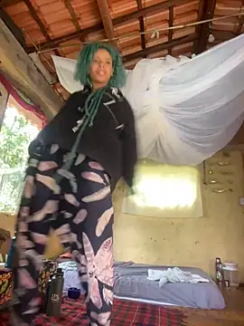 Snapshot of sammoura01 chatting on 12-04-25, 12:03 sammoura01 online show from 12-04-25, 12:03