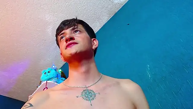 GabyThoms online show from 12-17-24, 04:01