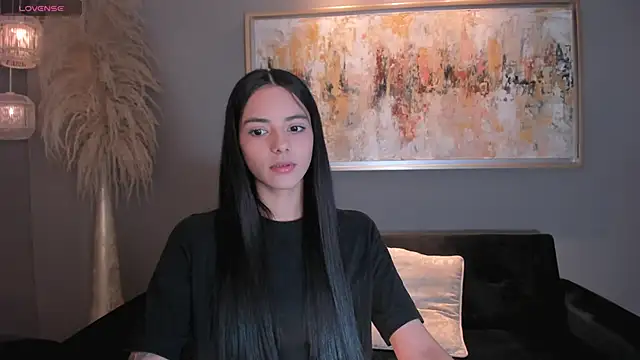 Snapshot of HannahJamesX chatting on 12-15-24, 04:15 HannahJamesX online show from 12-15-24, 04:15