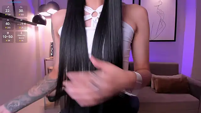 Snapshot of HannahJamesX chatting on 03-03-25, 08:43 HannahJamesX online show from 03-03-25, 08:43