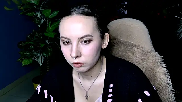 JasmineMilko online show from 04-21-26, 05:03