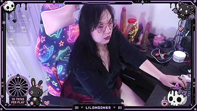 LiloMoon69 online show from 06-15-26, 08:38