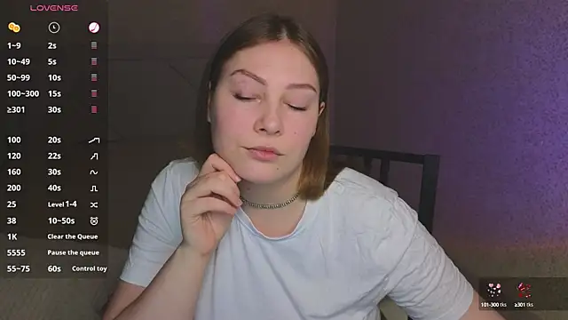 Snapshot of Catherine_River chatting on 12-13-24, 12:17 Catherine River online show from 12-13-24, 12:17