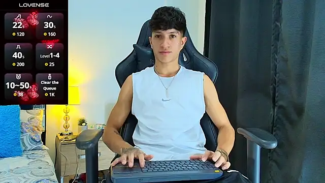  CamiloBass online show from 06-17-26, 08:32