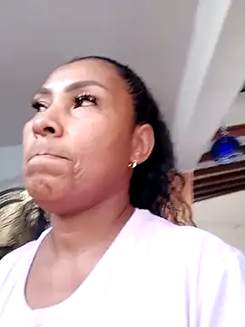 Snapshot of OliviaBurning chatting on 03-21-25, 07:35 OliviaBurning online show from 03-21-25, 07:35