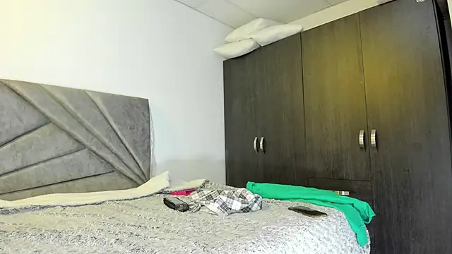 Deliciouscocoa online show from 11-30-25, 11:53