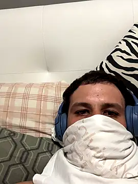 yayaya55598 online show from 09-18-25, 04:09