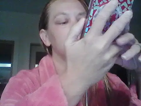 Snapshot of burrkitty chatting on 09-29-25, 03:00 burrkitty online show from 09-29-25, 03:00