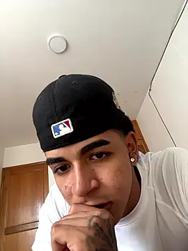 JoanG10 online show from 04-19-26, 06:10