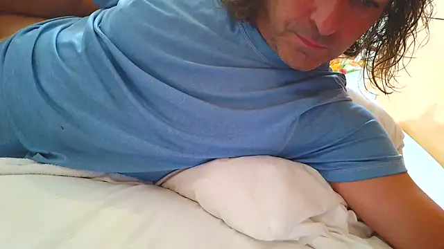 costanza7070 online show from 04-15-26, 07:58