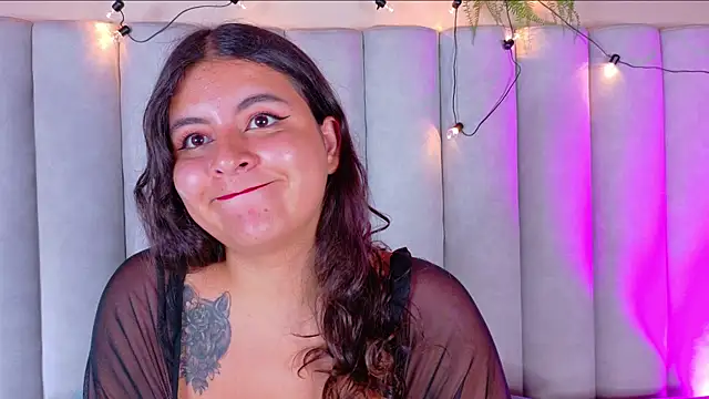 Snapshot of EngelStone chatting on 10-22-25, 07:46 EngelStone online show from 10-22-25, 07:46