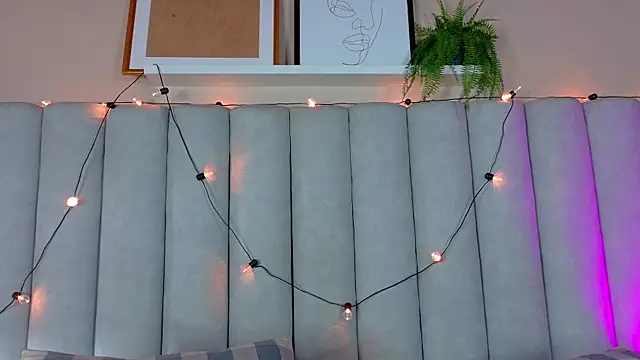 Snapshot of EngelStone chatting on 11-07-25, 07:36 EngelStone online show from 11-07-25, 07:36