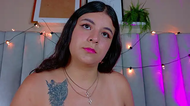 Snapshot of EngelStone chatting on 11-08-25, 07:34 EngelStone online show from 11-08-25, 07:34