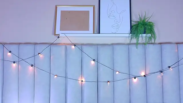 Snapshot of EngelStone chatting on 12-05-25, 07:32 EngelStone online show from 12-05-25, 07:32