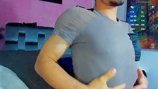 Piggy Eddy online show from 01-26-25, 03:38