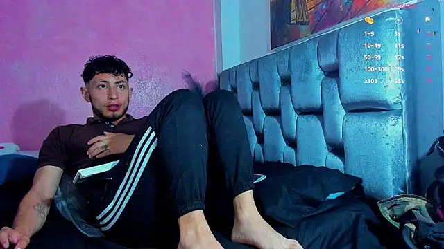 Piggy Eddy online show from 03-23-25, 01:53