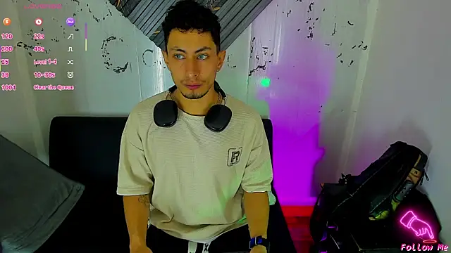 Piggy Eddy online show from 11-21-25, 12:48