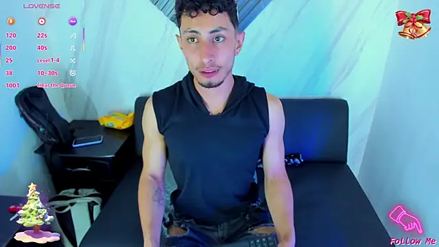 Piggy Eddy online show from 12-14-25, 01:22