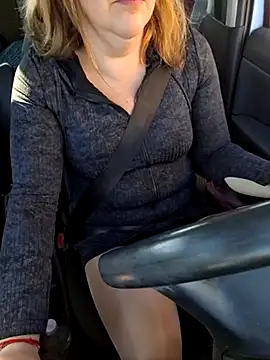 Snapshot of Mara-24 chatting on 03-05-25, 02:34 Mara-24 online show from 03-05-25, 02:34