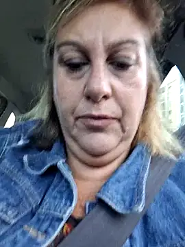 Snapshot of Mara-24 chatting on 10-14-25, 06:47 Mara-24 online show from 10-14-25, 06:47