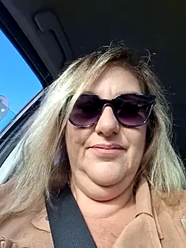 Snapshot of Mara-24 chatting on 10-23-25, 07:07 Mara-24 online show from 10-23-25, 07:07