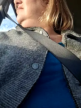 Snapshot of Mara-24 chatting on 12-17-25, 02:12 Mara-24 online show from 12-17-25, 02:12