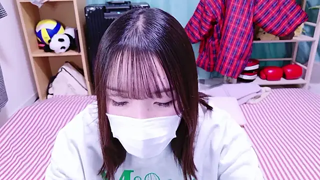 Snapshot of mari_tan_ch chatting on 12-14-25, 12:27 mari tan ch online show from 12-14-25, 12:27