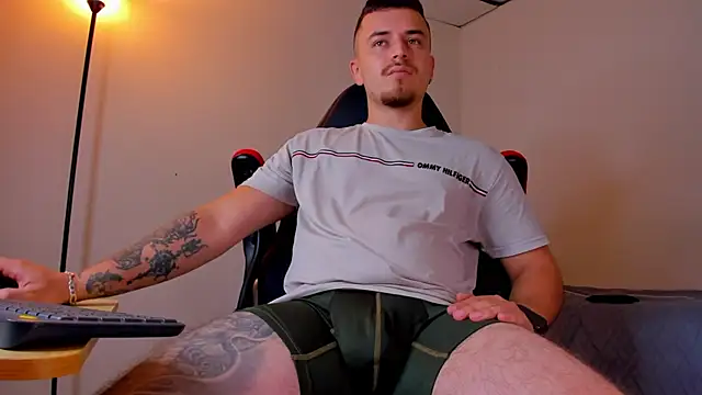 james connor2 online show from 03-16-25, 07:38