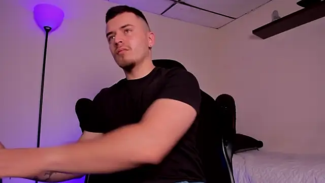 james connor2 online show from 11-15-25, 07:10