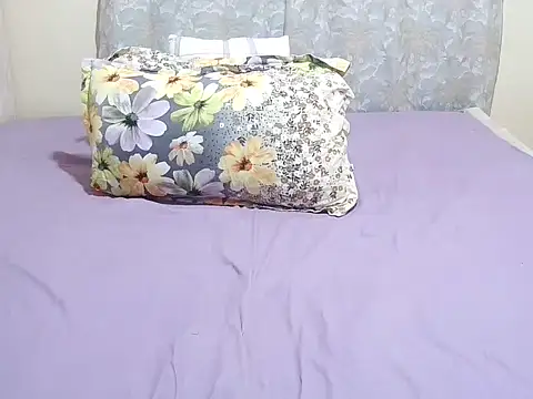 slender sweet online show from 02-10-26, 09:02