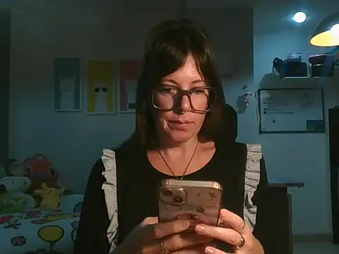 Snapshot of Calentandote chatting on 05-15-26, 08:54 Calentandote online show from 05-15-26, 08:54