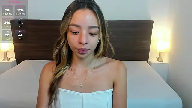 AliceRoss0 online show from 02-06-25, 08:23