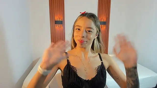 AliceRoss0 online show from 11-29-25, 08:12