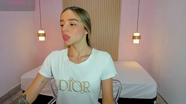 AliceRoss0 online show from 06-10-26, 08:52