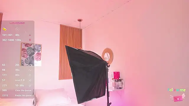 TiffanyWright online show from 11-06-25, 01:23