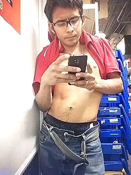 Snapshot of VL25DN26 chatting on 02-27-25, 11:41 VL25DN26 online show from 02-27-25, 11:41