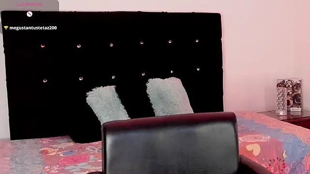 Renata wilsom online show from 04-21-26, 02:51