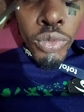 BlackD4uxo online show from 10-17-25, 06:49