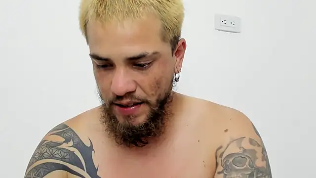 Beard xox online show from 06-13-26, 11:02