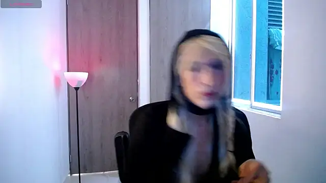 Snapshot of jadeluu chatting on 02-10-25, 08:31 jadeluu online show from 02-10-25, 08:31