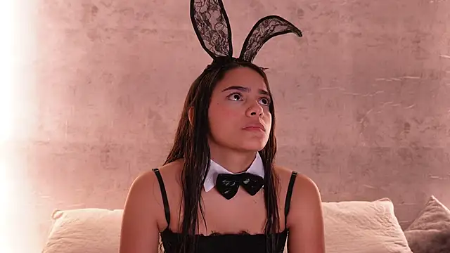 Nicky and Blake online show from 10-31-25, 08:54