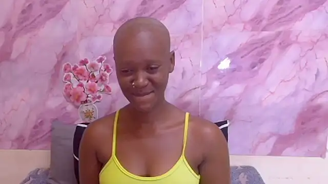 Snapshot of EbonyOlive69 chatting on 12-22-25, 05:10 EbonyOlive69 online show from 12-22-25, 05:10