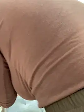 Snapshot of Shirato_hana chatting on 02-17-25, 02:20 Shirato hana online show from 02-17-25, 02:20