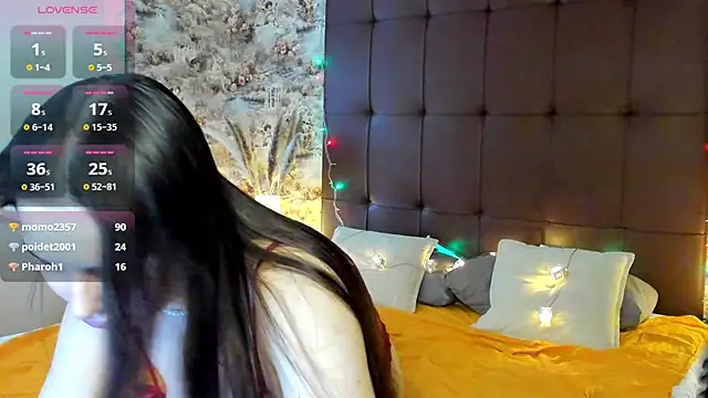 Mary Walker online show from 12-24-24, 04:11