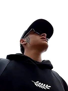 Cuervo maniaco online show from 01-28-25, 04:19